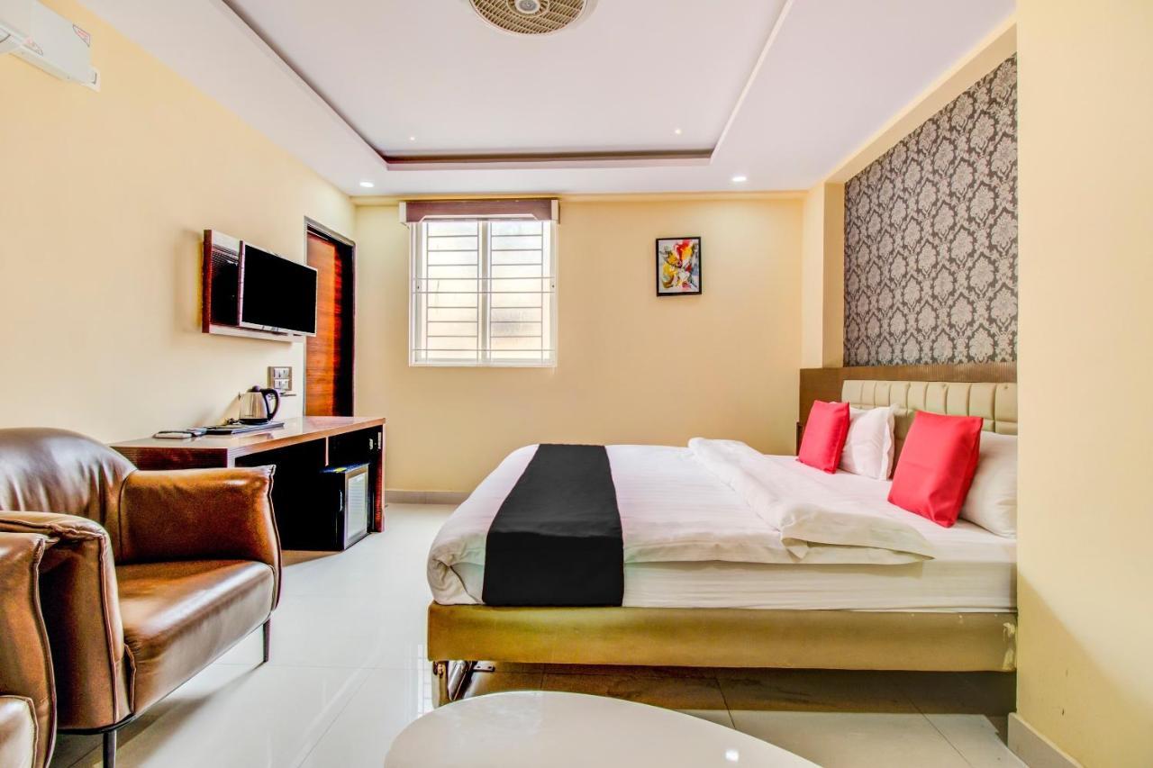 Capital O 5381 The Emirates Hotel Bangalore Ngoại thất bức ảnh
