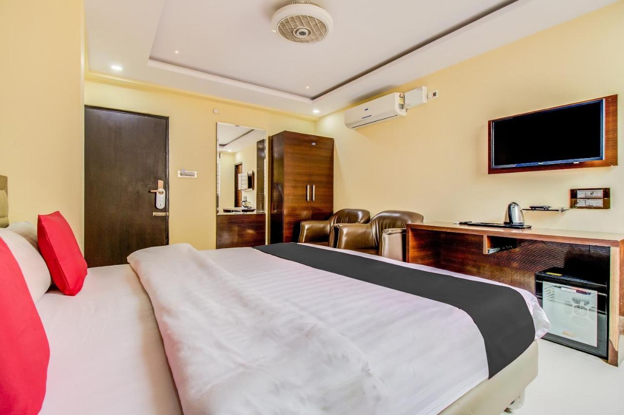 Capital O 5381 The Emirates Hotel Bangalore Ngoại thất bức ảnh