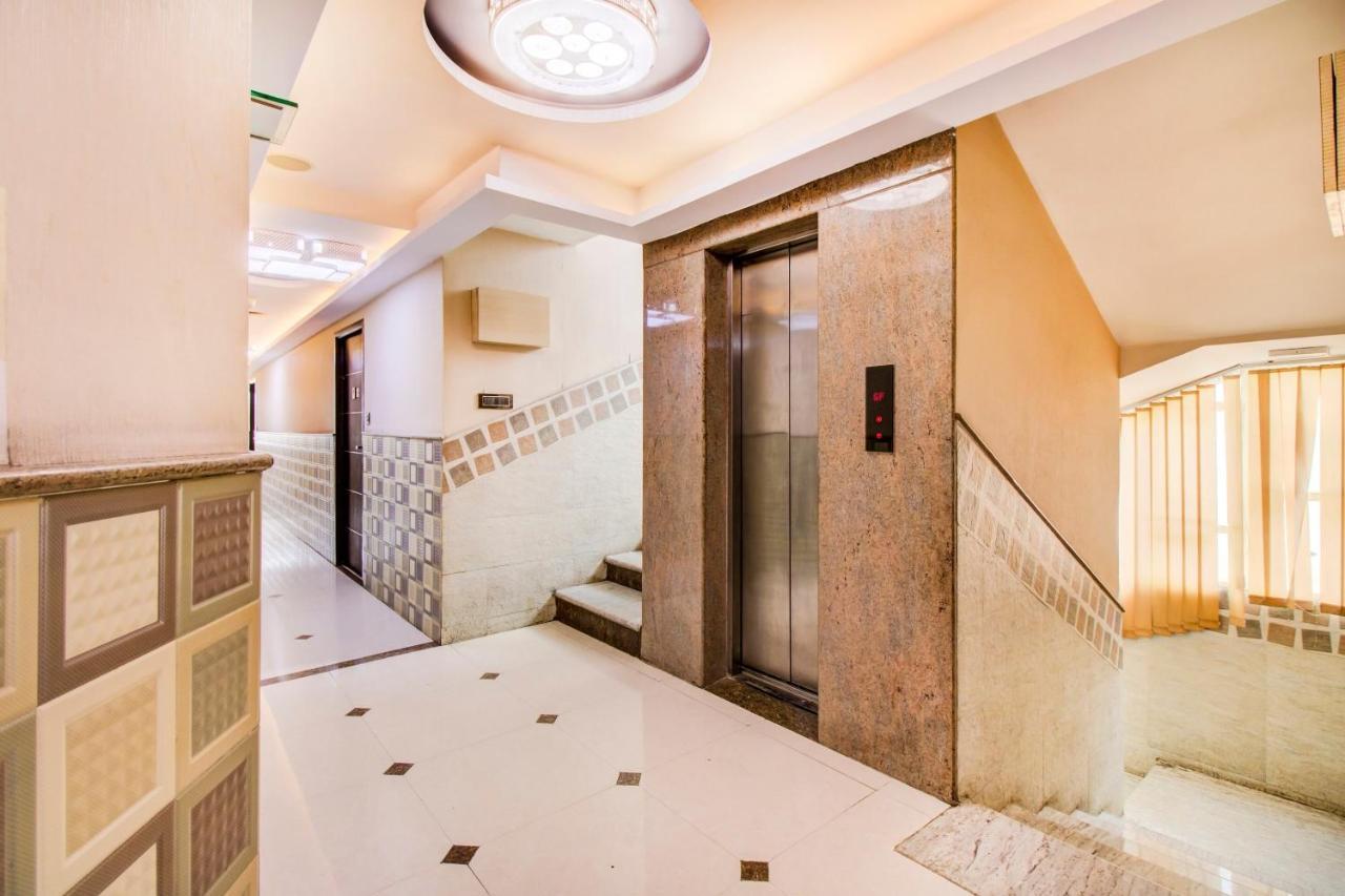 Capital O 5381 The Emirates Hotel Bangalore Ngoại thất bức ảnh