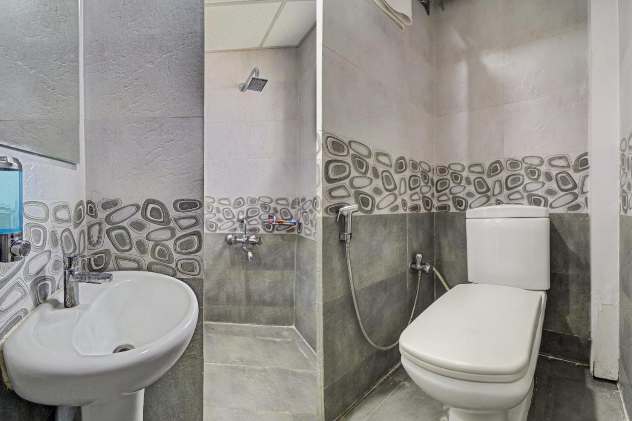 Capital O 5381 The Emirates Hotel Bangalore Ngoại thất bức ảnh