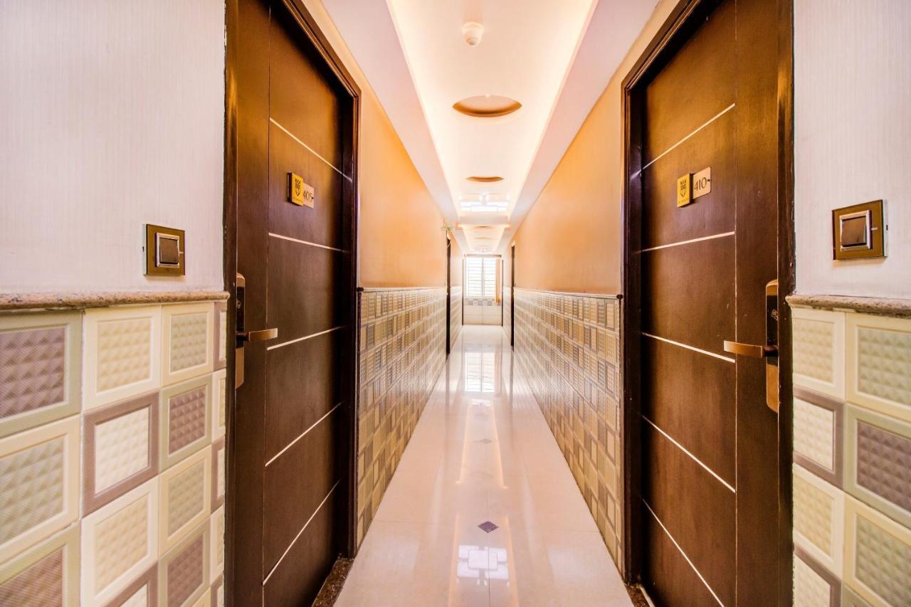 Capital O 5381 The Emirates Hotel Bangalore Ngoại thất bức ảnh